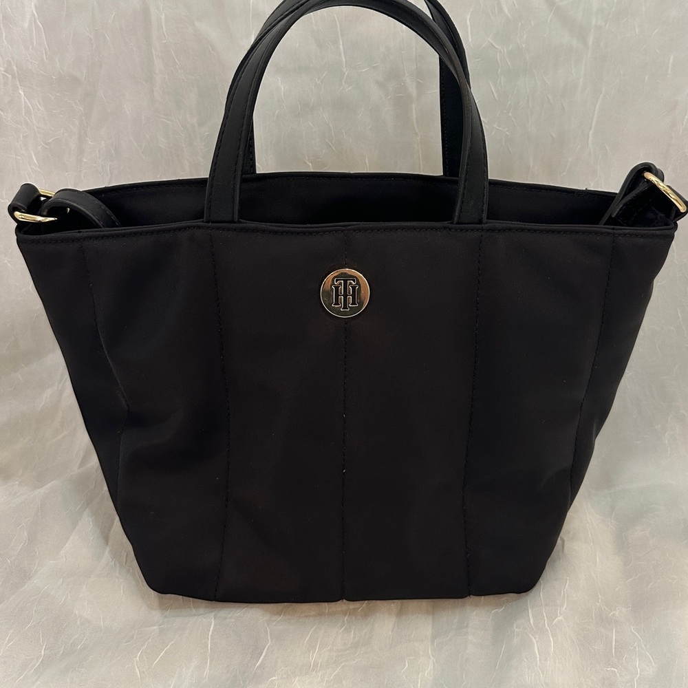 Tommy Hilfiger Black Quilted Bag - Picture 2 of 9